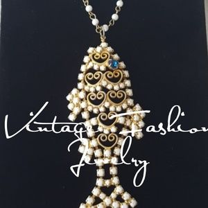 Vintage White Rhinestone/Bead Fish Necklace